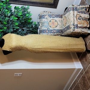 Elegant backless gown!!